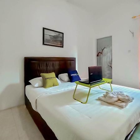 Urbanview Hotel Bagoes Sintang By Reddoorz Luaran gambar