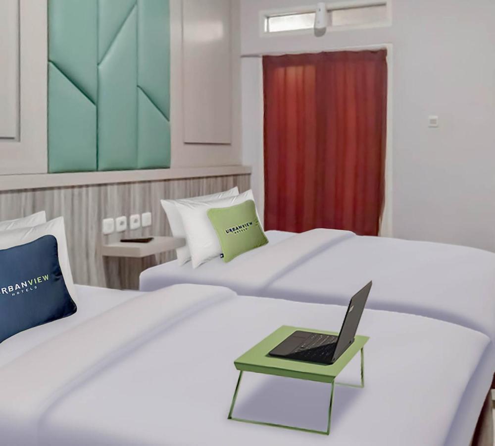 Urbanview Hotel Bagoes Sintang By Reddoorz Luaran gambar