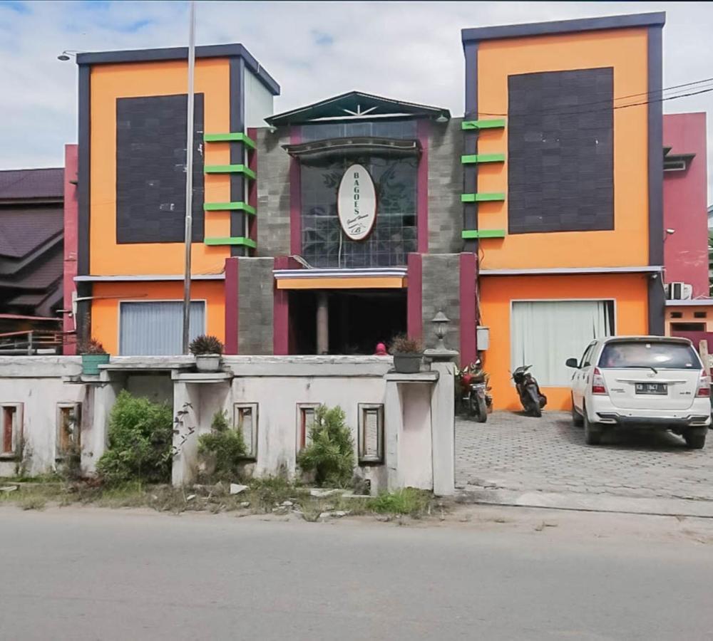 Urbanview Hotel Bagoes Sintang By Reddoorz Luaran gambar